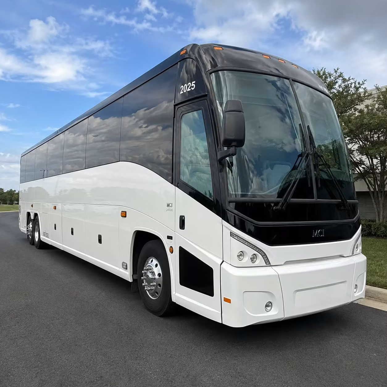 school groups sports teams and universities in whittier trust charter buses for long trips